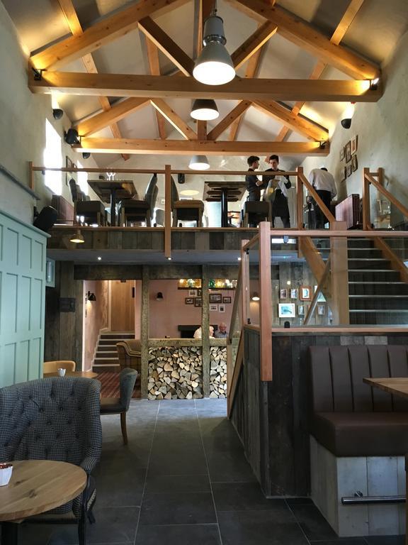 Tal Y Cafn Free House Tal-y-Cafn Luaran gambar